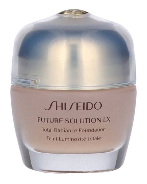 Shiseido Future Solution LX Total Radiance Foundation SPF 15 Golden 3 Shiseido Future Solution LX Total Radiance Foundation SPF 15 Golden 3